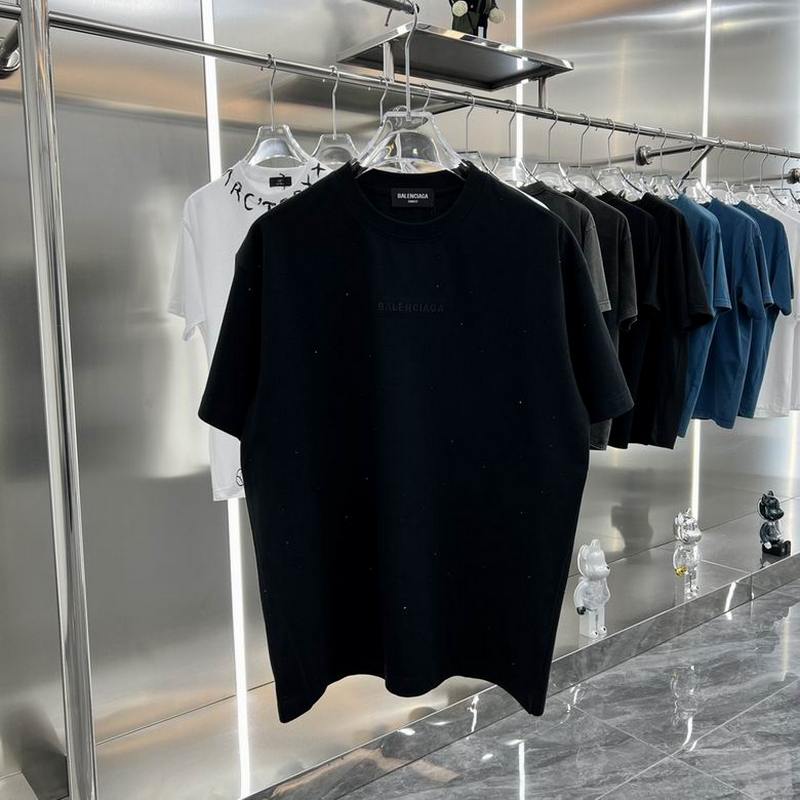 Balenciaga Men's T-shirts 108